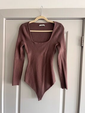 Abercrombie & Fitch Ribbed Long Sleeve Bodysuit - Mauve Brown